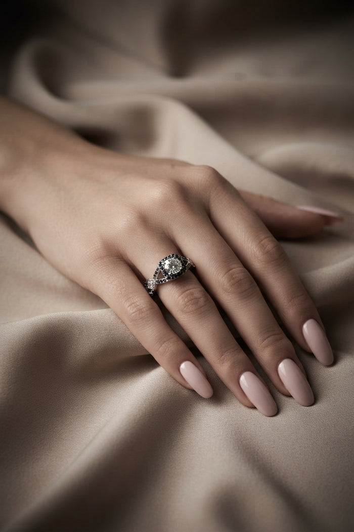 Metalbox — Bague Alix — bague Éclat Pur en argent blanc sertie de zircons